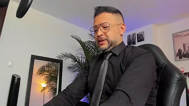 MrFrank tattoo online show from 01.20.25