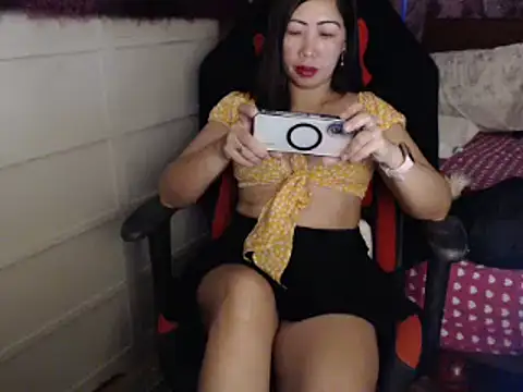 Snapshot of SweetAsian_Jojo69 chatting on 02.02.25 SweetAsian Jojo69 online show from 02.02.25