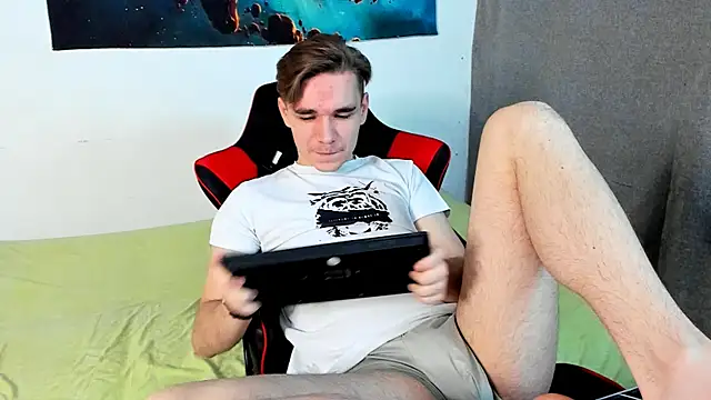 Snapshot of LetsDoSomethingFun chatting on 02.02.25 LetsDoSomethingFun online show from 02.02.25