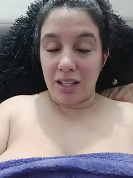 Snapshot of Deina_bunny chatting on 11.12.25 Deina bunny online show from 11.12.25