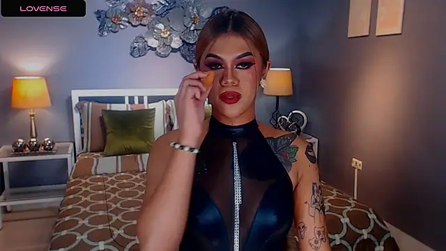 StellaStrong30 online show from 03.04.25