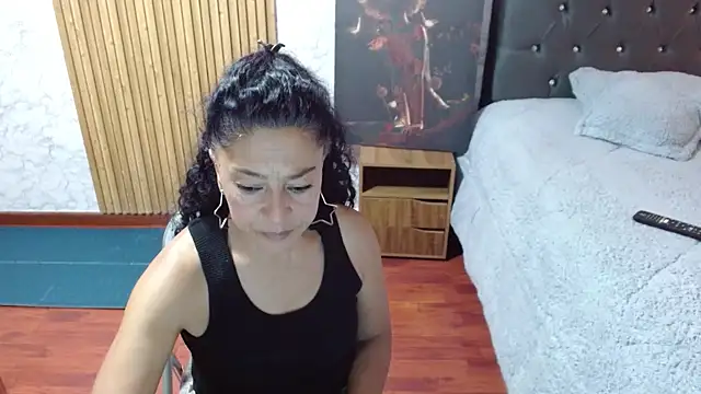 Anitta muscle online show from 03.13.26