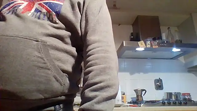 Snapshot of woww791 chatting on 10.04.25 woww791 online show from 10.04.25