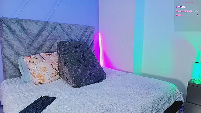 Snapshot of emmajohnss chatting on 10.09.25 emmajohnss online show from 10.09.25