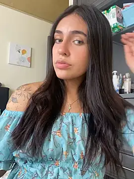 DaphneUwu online show from 02.26.25