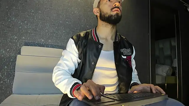 MarkWalker   online show from 11.17.25