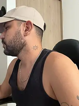 Snapshot of nicolas_cox chatting on 01.14.25 nicolas cox online show from 01.14.25