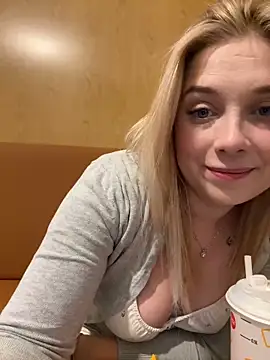 CherryAuroraa online show from 01.28.25