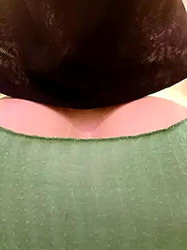 Snapshot of Charmoota_arab chatting on 03.14.25 Charmoota arab online show from 03.14.25