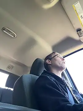 Dakota 02 online show from 04.17.26