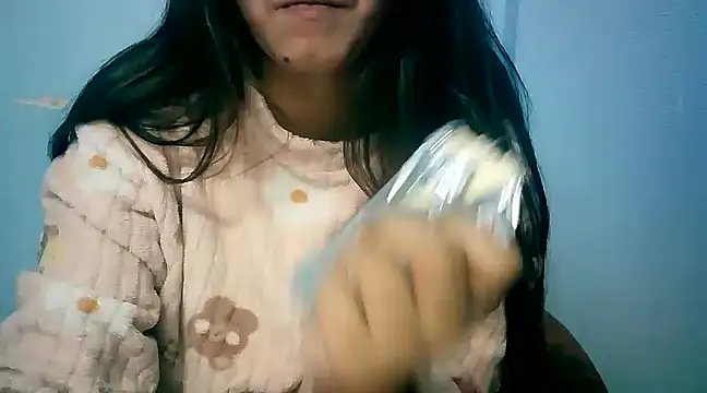 lovelydesi21 online show from 12.21.24