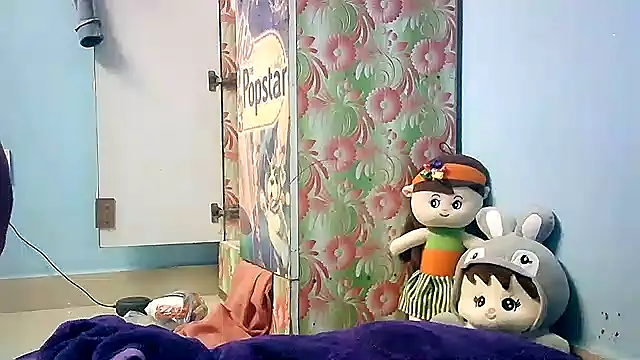 lovelydesi21 online show from 01.12.25