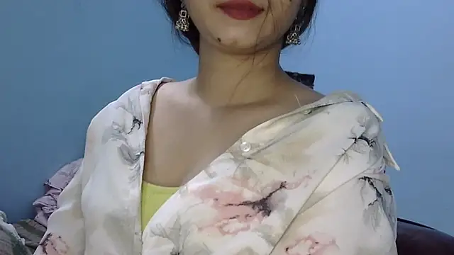 lovelydesi21 online show from 10.08.25