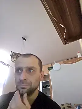 Snapshot of Roman0798 chatting on 12.19.25 Roman0798 online show from 12.19.25