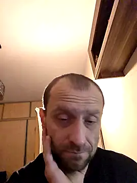 Snapshot of Roman0798 chatting on 12.21.25 Roman0798 online show from 12.21.25