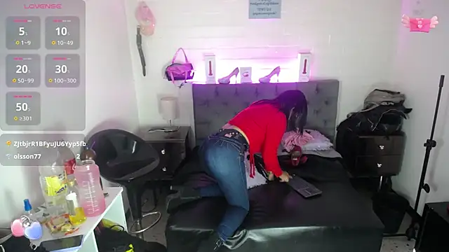 louise nails online show from 02.23.25