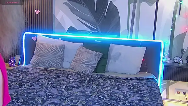 RubyValen online show from 02.20.25