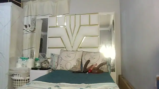 SexyyNana online show from 02.14.26