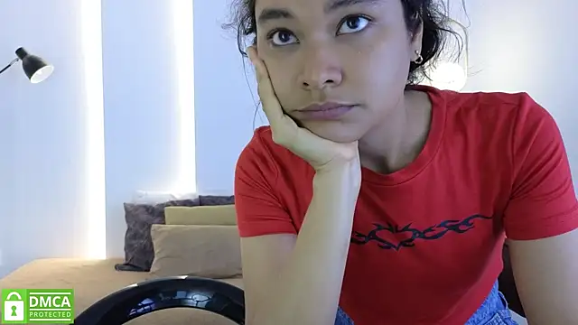 Snapshot of sexychanell_18 chatting on 06.29.26 sexychanell 18 online show from 06.29.26