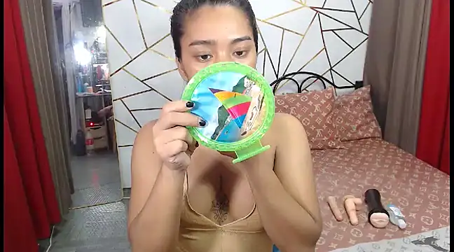 WildTsYhannaUncut online show from 03.09.25