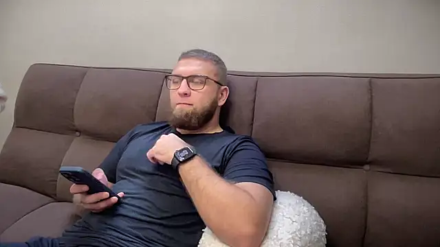 Bear bear  online show from 12.26.24