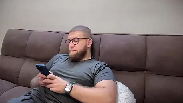 Bear bear  online show from 12.27.24