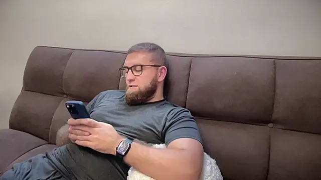 Bear bear  online show from 12.28.24