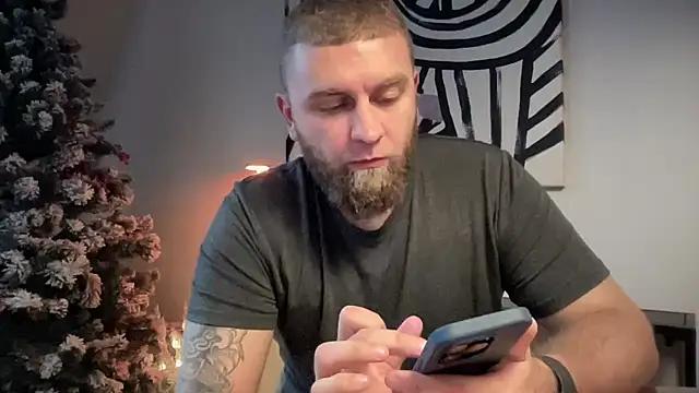 Bear bear  online show from 12.29.24