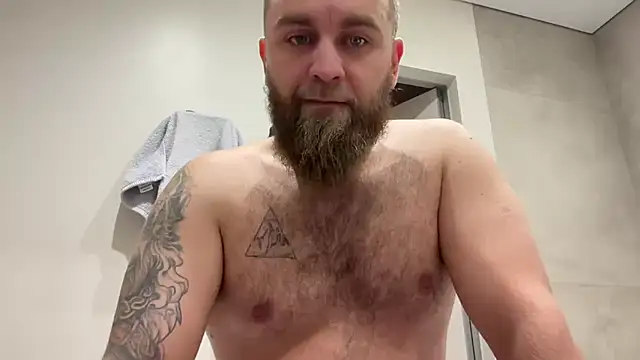 Bear bear  online show from 11.09.25