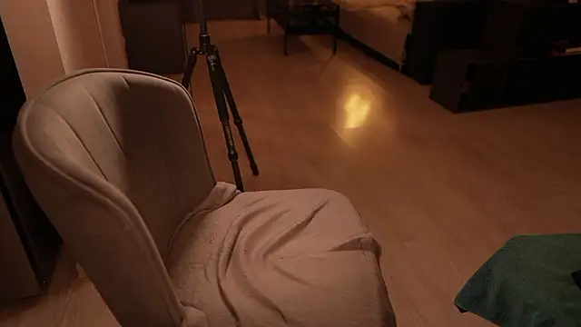 Alisa Moon  online show from 03.22.26