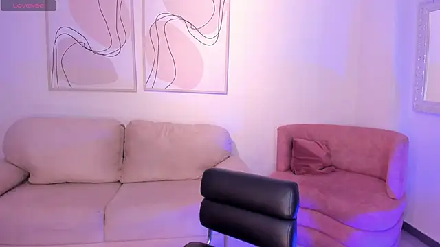 JuanitaClay online show from 09.14.25