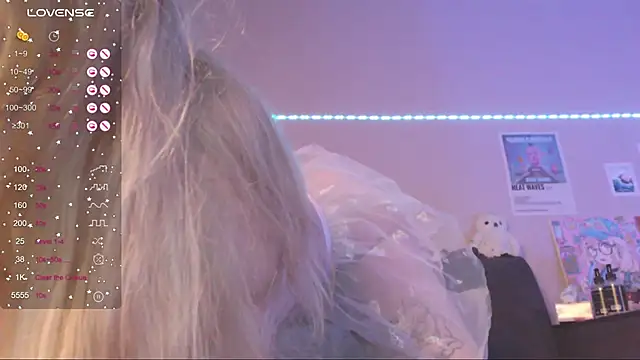 MiaMiaMeow online show from 01.30.25