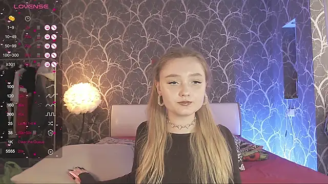 MiaMiaMeow online show from 03.05.26