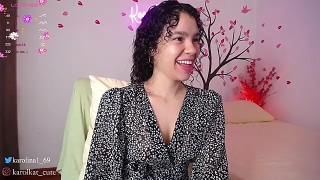 Karolina 1 online show from 02.17.25