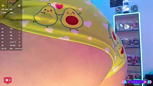 Emmy Ruiz online show from 03.04.25