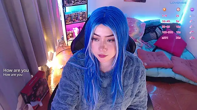 Emmy Ruiz online show from 05.11.26