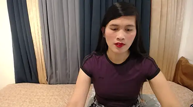 Snapshot of imyours-chenxx chatting on 01.25.25 imyours-chenxx online show from 01.25.25