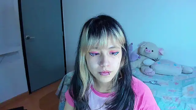 Akane-Mou online show from 01.18.25