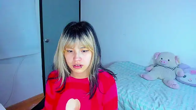 Akane-Mou online show from 01.23.25