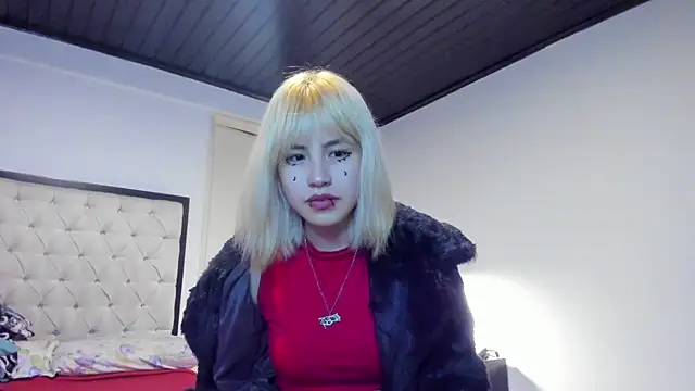 Akane-Mou online show from 10.18.25