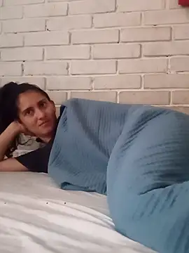 valeriaswang Lucas online show from 04.15.26