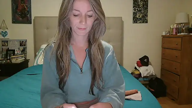 Heyitsmee33 online show from 04.02.26