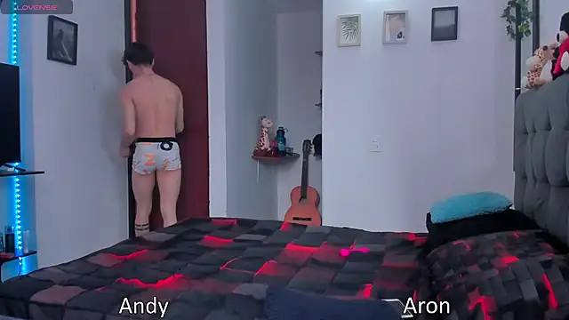 Snapshot of andybxby chatting on 10.12.25 andybxby online show from 10.12.25