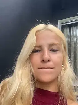 Snapshot of jujubinhahot chatting on 12.26.24 jujubinhahot online show from 12.26.24