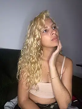 Snapshot of jujubinhahot chatting on 01.15.25 jujubinhahot online show from 01.15.25