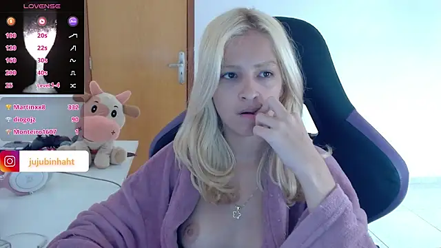 Snapshot of jujubinhahot chatting on 02.01.25 jujubinhahot online show from 02.01.25