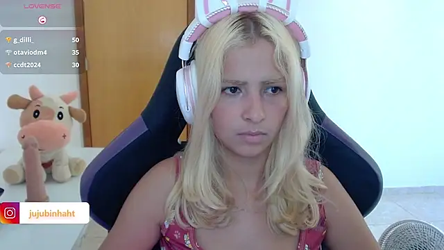 Snapshot of jujubinhahot chatting on 02.04.25 jujubinhahot online show from 02.04.25