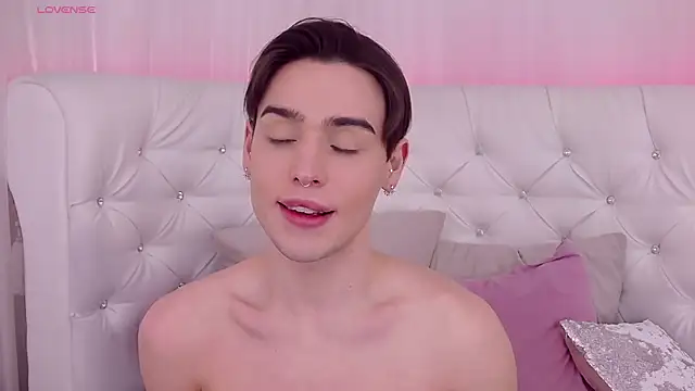 Snapshot of RobbyCharming chatting on 01.16.25 RobbyCharming online show from 01.16.25