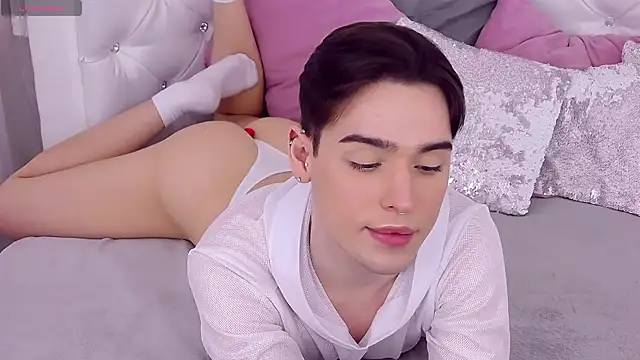 Snapshot of RobbyCharming chatting on 03.17.25 RobbyCharming online show from 03.17.25