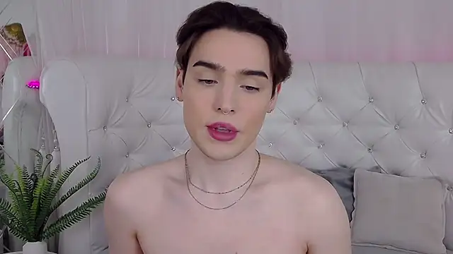 RobbyCharming online show from 04.18.26